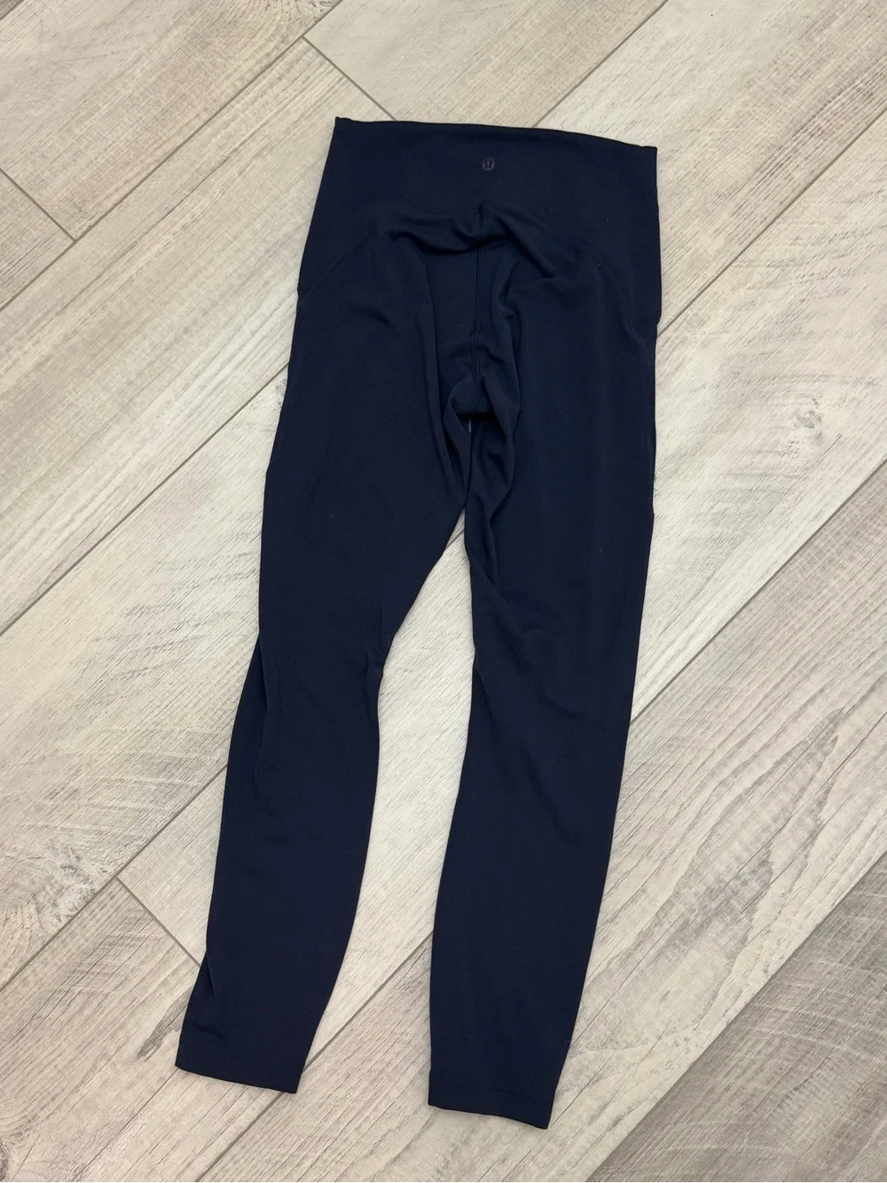 Lululemon InStill High Rise Pants Leggings 25” Navy Size 6 Gym Activewear